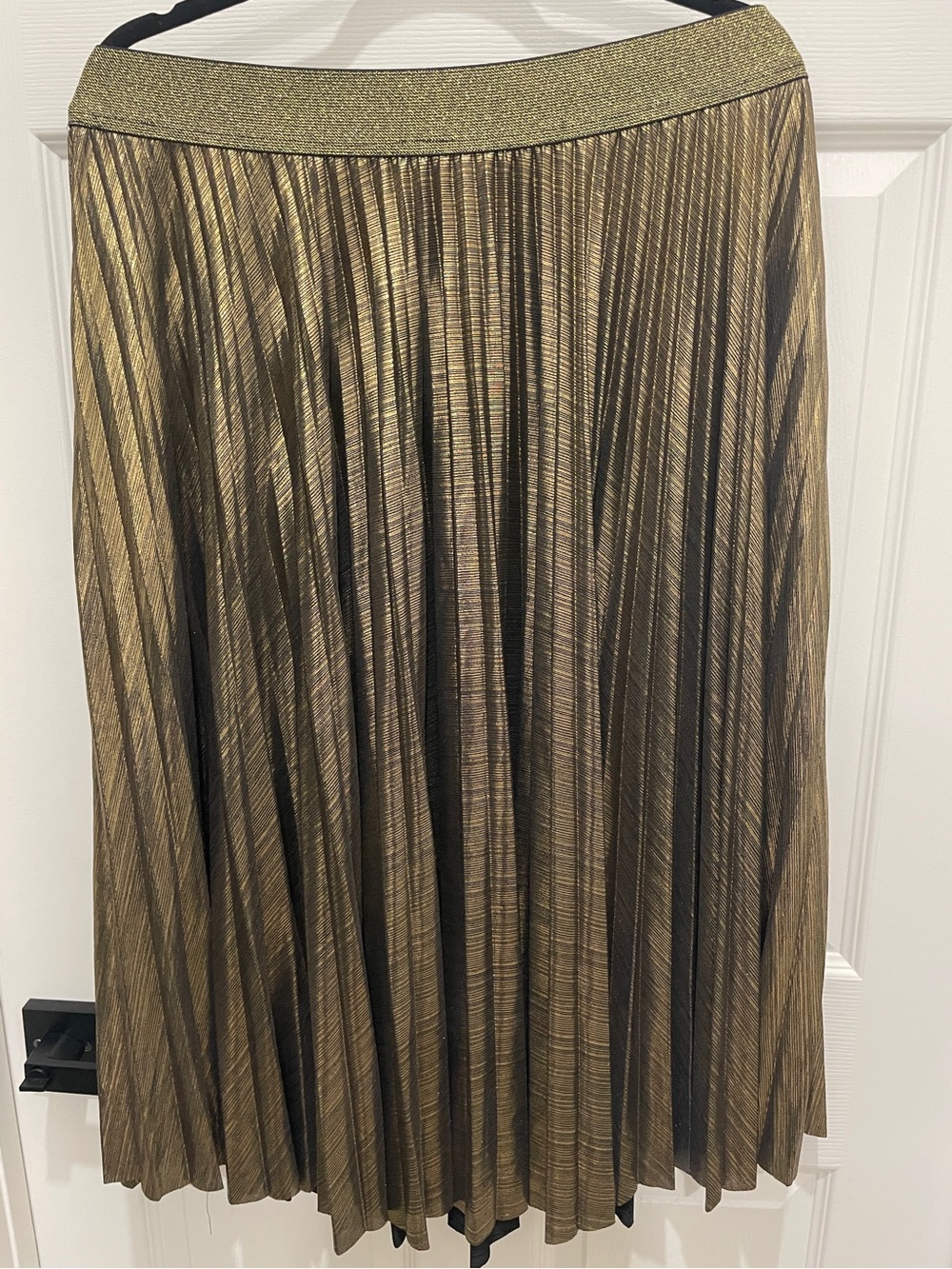 Metallic Gold Pleated Midi Skirt